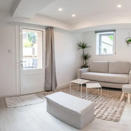 Apartament Darja *