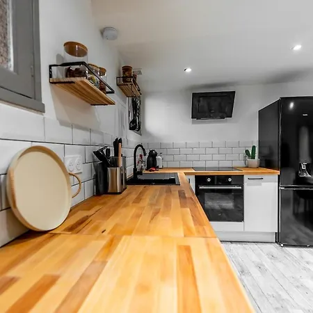 Darja Apartament *